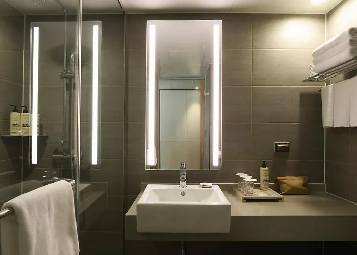 ホテル Orakai Cheonggyesan Hotel, Bw Premier Collection 4*