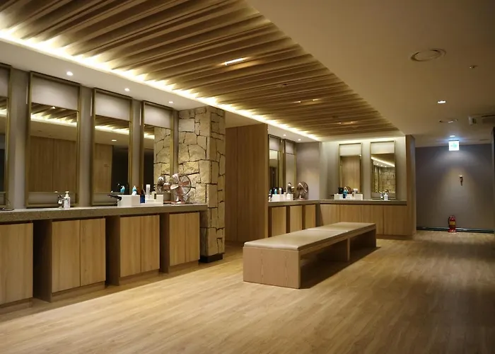 Orakai Cheonggyesan Hotel, Bw Premier Collection 4*
