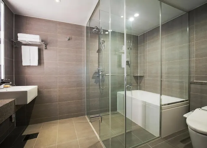 Orakai Cheonggyesan Hotel, Bw Premier Collection 4*